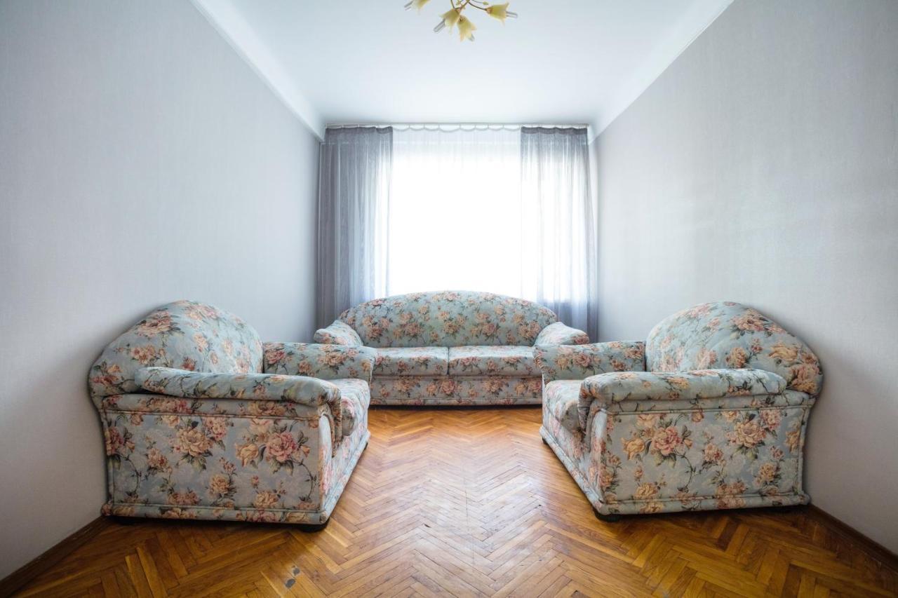 Apartment Near Metro Pecherskaya Kijev Kültér fotó