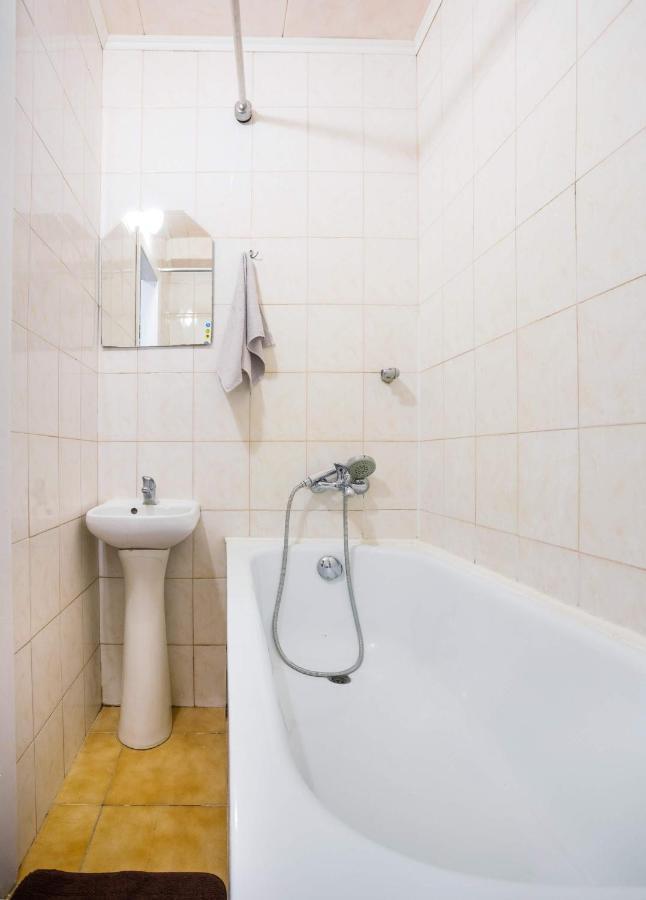 Apartment Near Metro Pecherskaya Kijev Kültér fotó