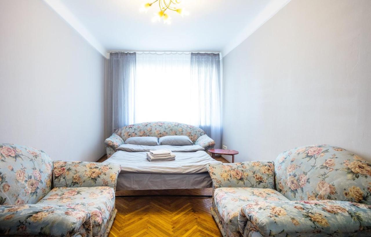 Apartment Near Metro Pecherskaya Kijev Kültér fotó